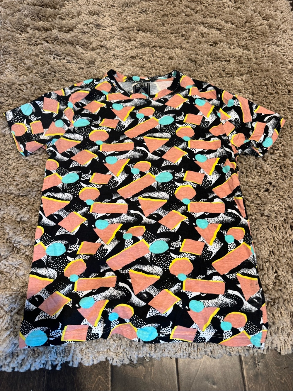 Super Massive Men’s Black Graphic Print Crew Neck T-Shirt - Coral & Aqua
